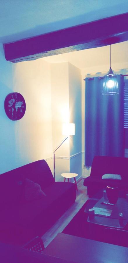 Appartement 48M2 Pour 6 Personnes Au Centre Ville Historique Avec Parking Gratuit Et Une Borne De Recharge Pour Voiture A 10 Metres Avallon Exterior foto